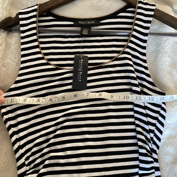 NWT White House Black Market Sleeveless Top - Picture 7 of 7